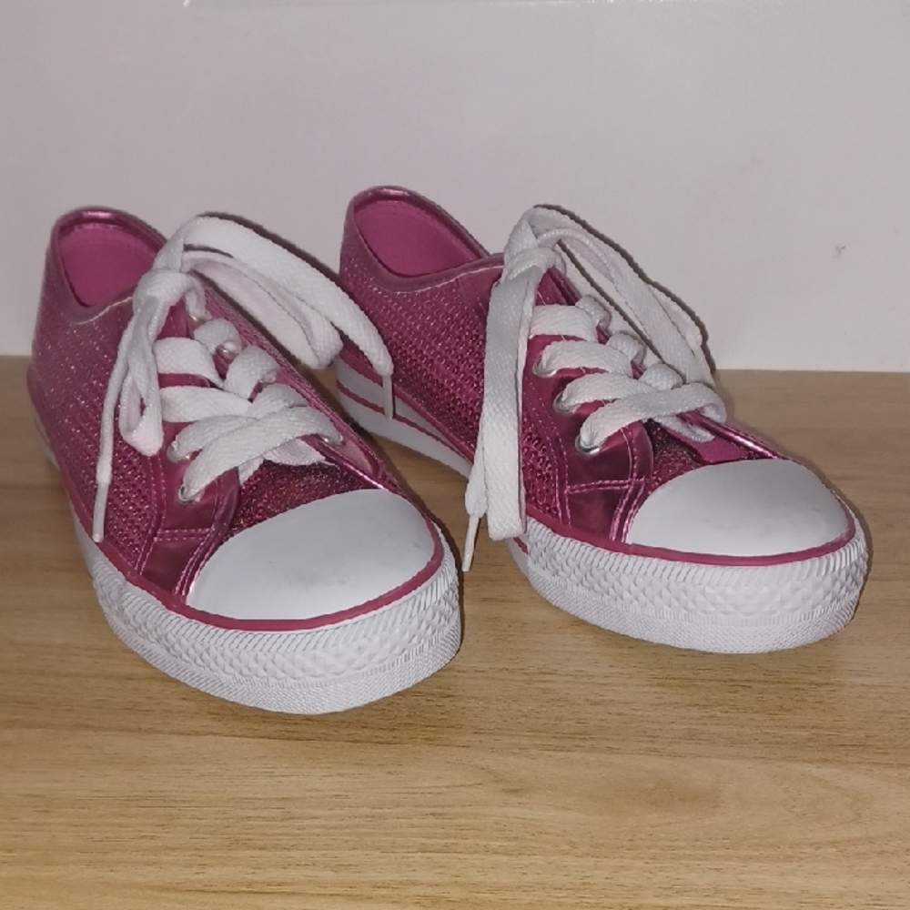 Pink and White Sneakers with Classic High-Top Design